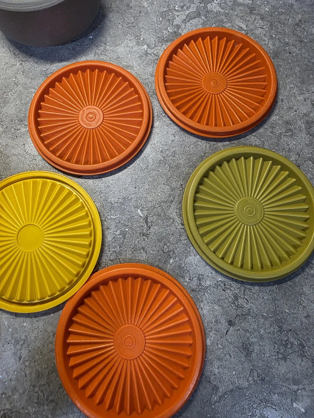 Tupperware vintage bowls